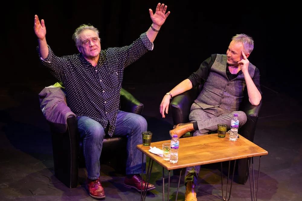 Tony Slattery 0435