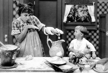 Louise Fazenda Queen of Slapstick min